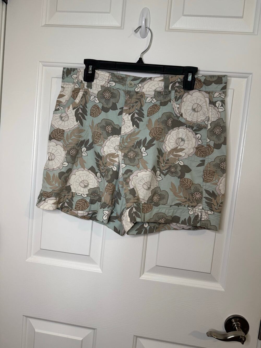 Gloria Vanderbilt Cotton 6 inch Shorts Green White Floral Summer Vacation 10